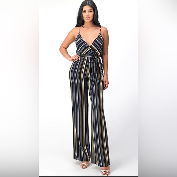 Shop17 Striped Belted Jumpsuit Size M - Picture 3 of 3